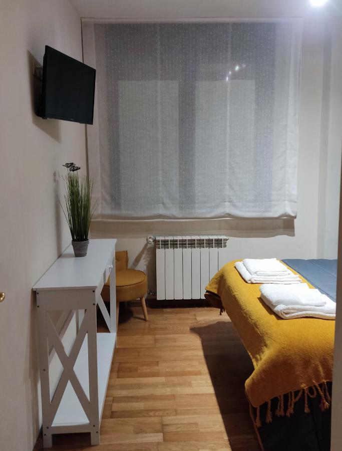 Apartamento Centrico Con Wifi Y Parking De Coche Tamano Medio Onís Dış mekan fotoğraf