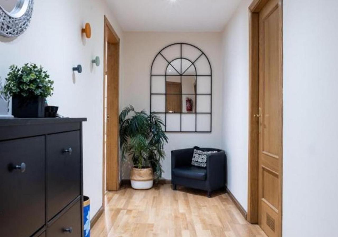 Apartamento Centrico Con Wifi Y Parking De Coche Tamano Medio Onís Dış mekan fotoğraf
