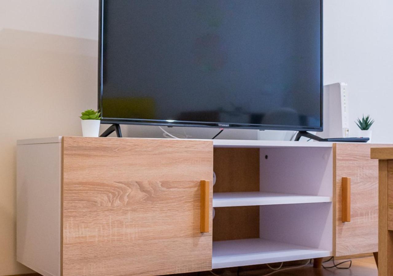 Apartamento Centrico Con Wifi Y Parking De Coche Tamano Medio Onís Dış mekan fotoğraf